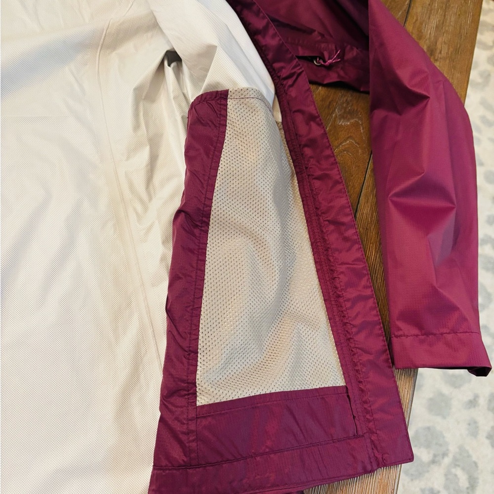 Eddie Bauer Cloud Cap Rain Jacket - image 8